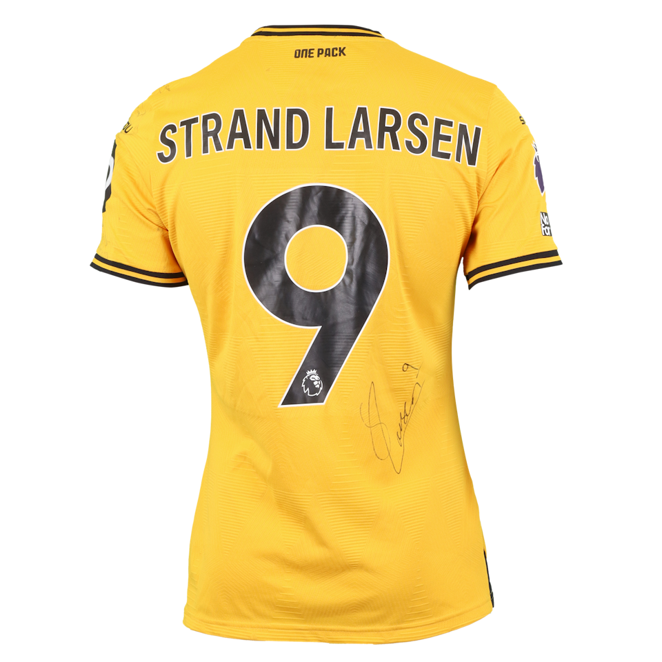 Jørgen Strand Larsen Wolverhampton Wanderers shirt