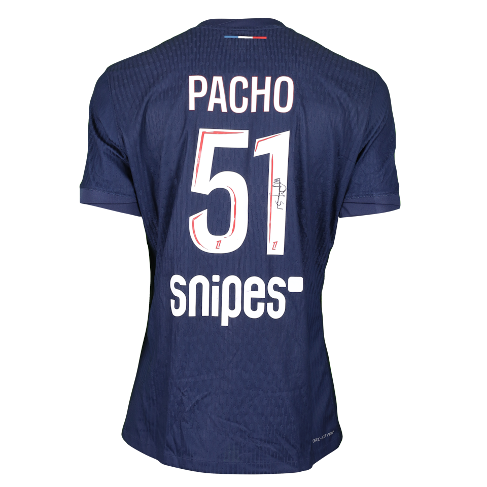 William Pacho Paris Saint-Germain forması