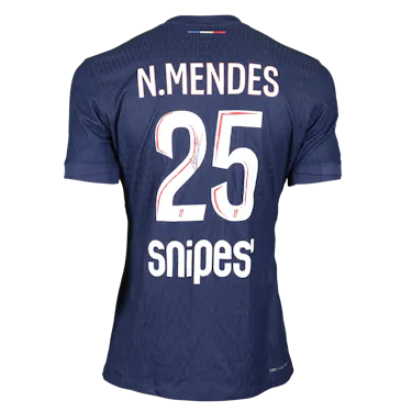 Nuno Mendes Paris Saint-Germain のシャツ