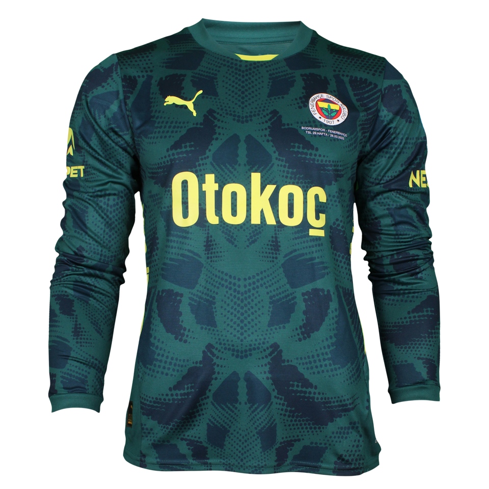 Dominik Livaković Fenerbahçe shirt