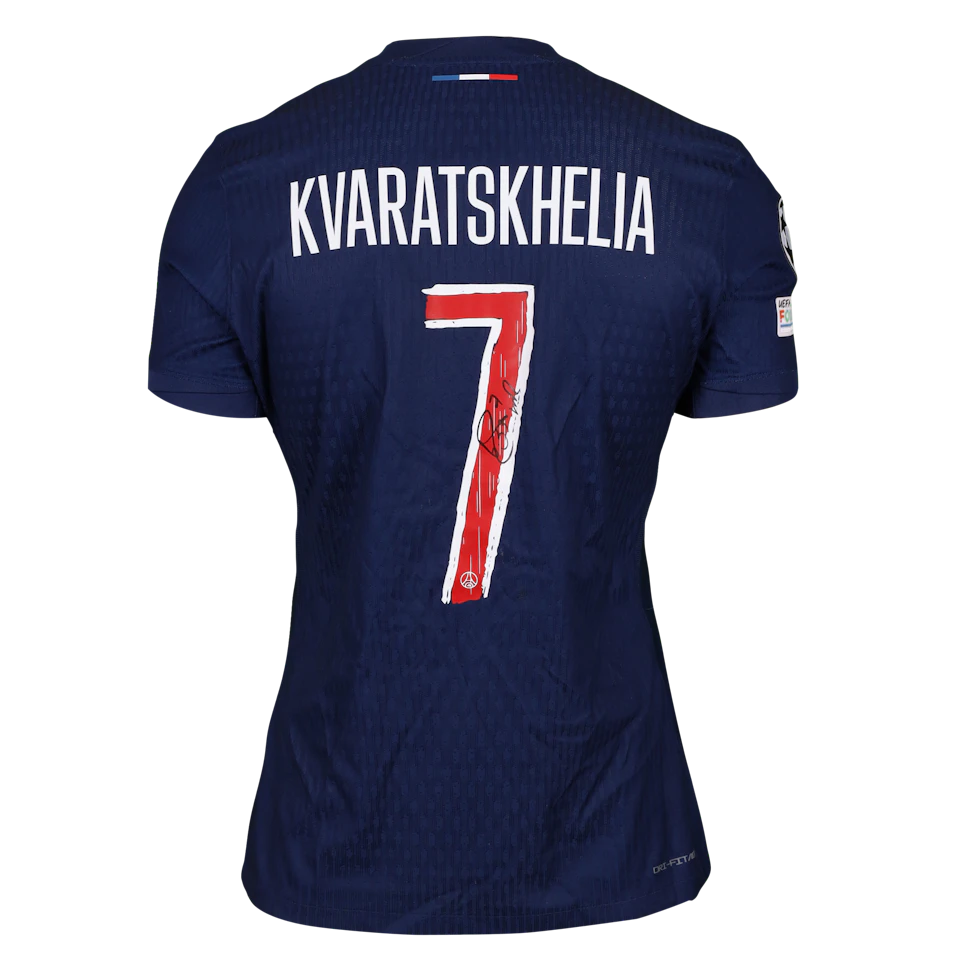 Khvicha Kvaratskhelia Paris Saint-Germain shirt