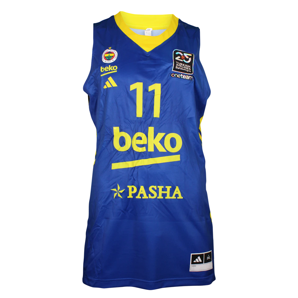 Nigel Hayes-Davis Shirt and Short