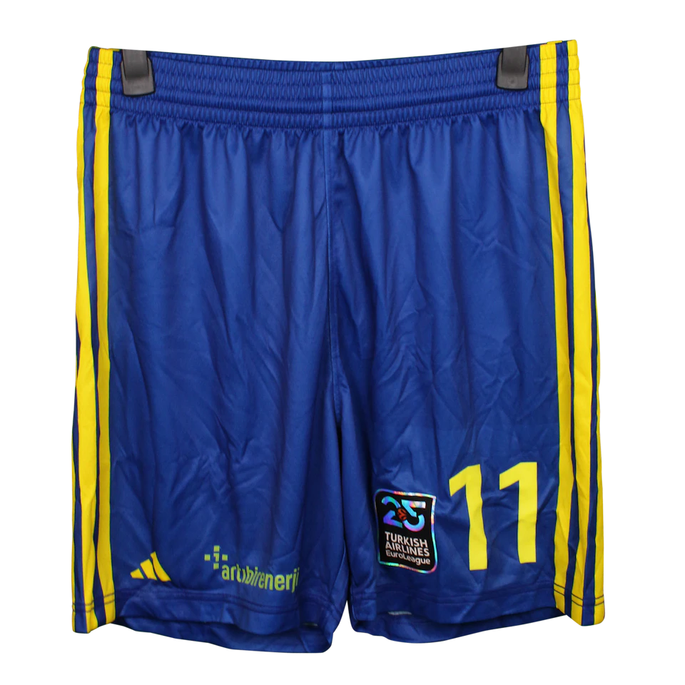 Nigel Hayes-Davis Shirt and Short