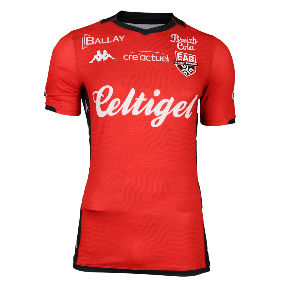 Matthis Riou En Avant Guingamp shirt