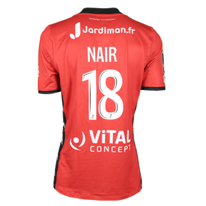 Sohaib Nair En Avant Guingamp shirt