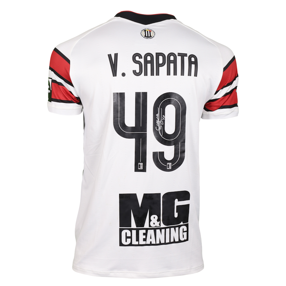 Vitor Hugo Morais de Oliveira RWDM shirt