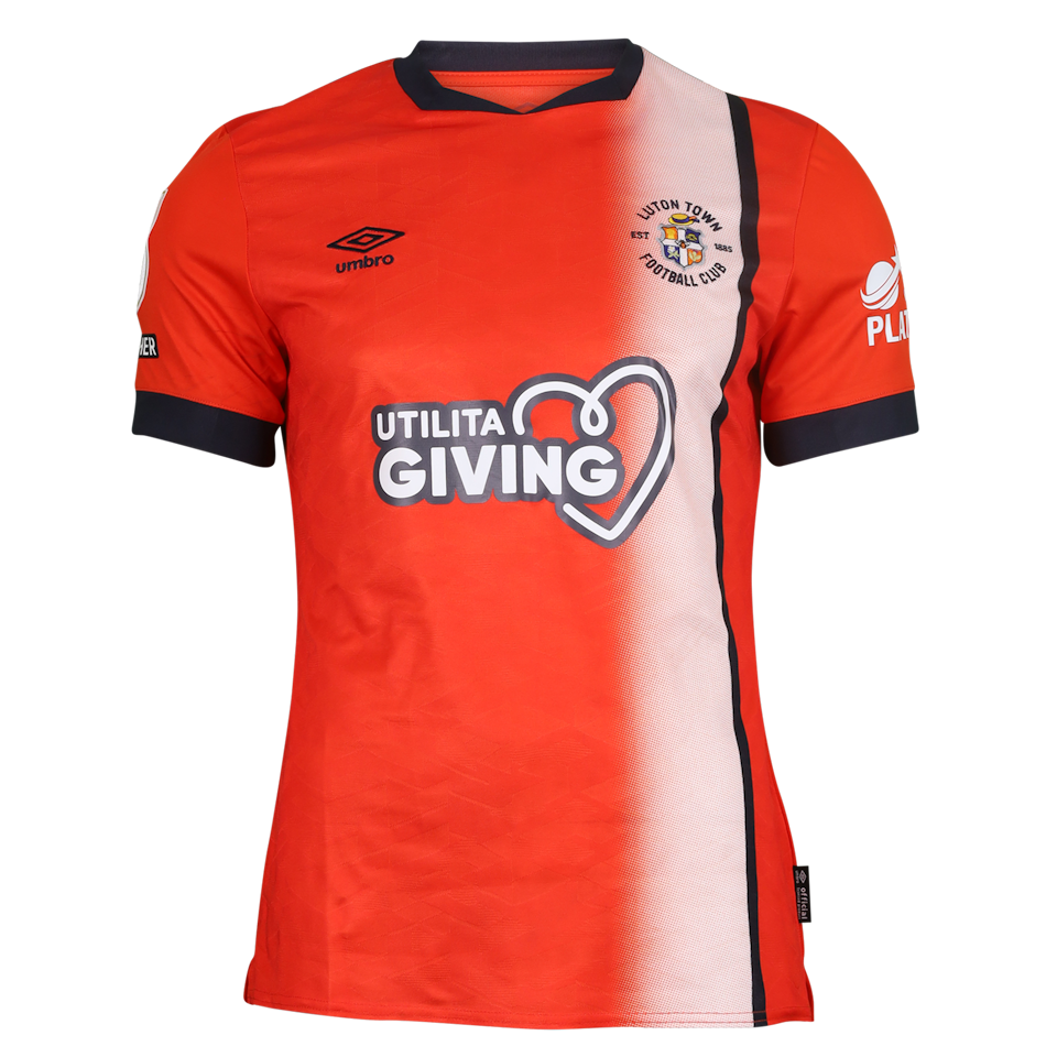 Amari'i Bell Luton Town jersey