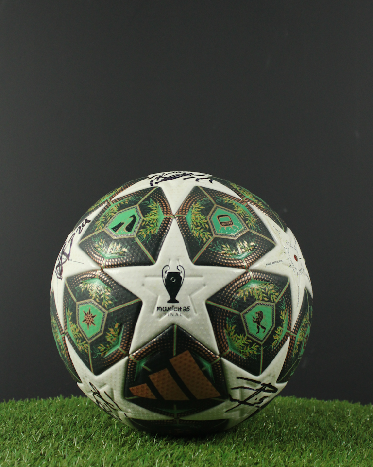 Squad Signed Champions League ball - knockout stage