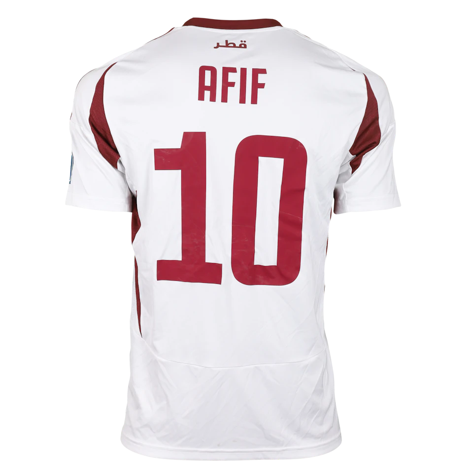 来自Qatar的Akram Afif球衣