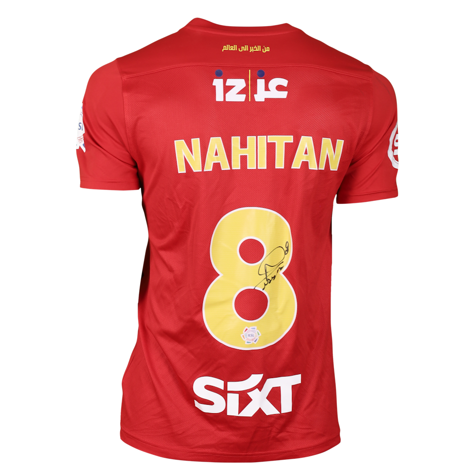 Nahitan Michel Nández Acosta Al Qadsiah camisa.