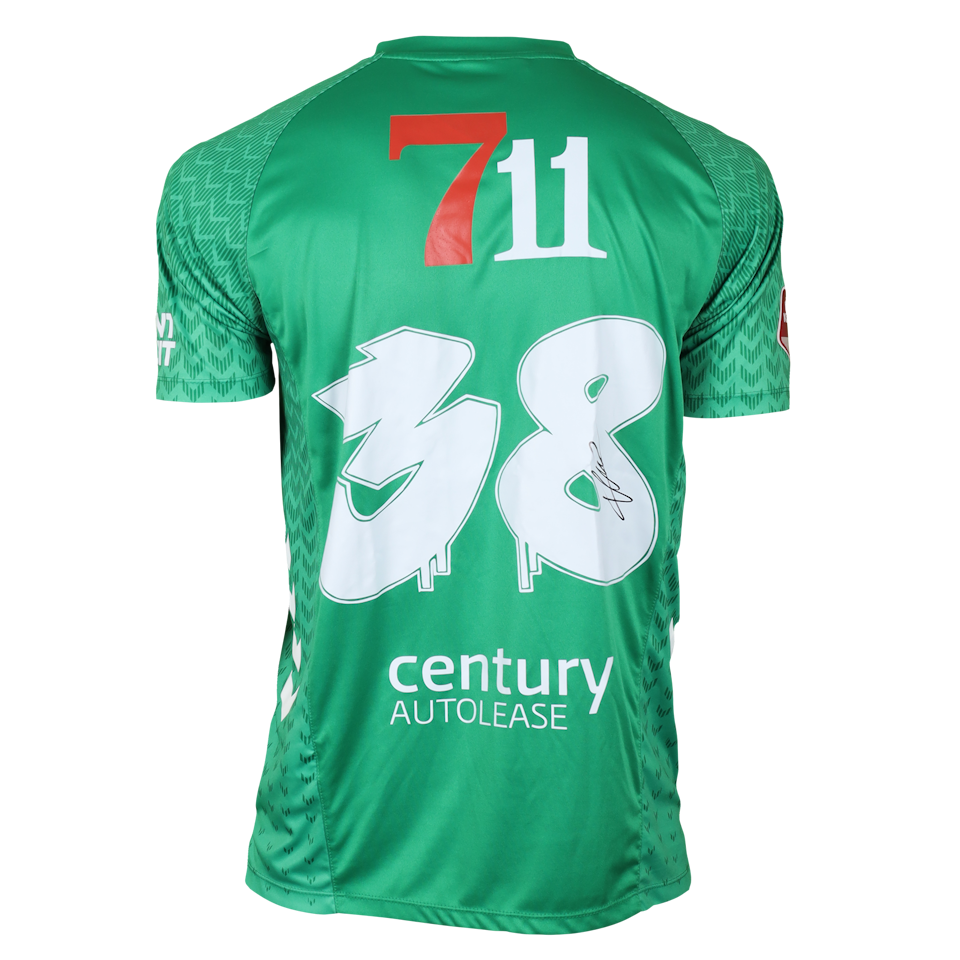Luca Unbehaun FC Emmen shirt