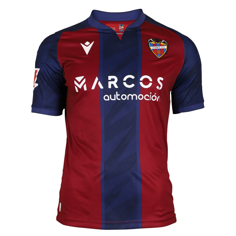Iván Romero de Ávila Araque Levante UD shirt