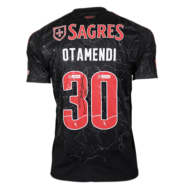 来自SL Benfica的Nicolás Otamendi球衣