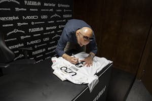 Mikel Villanueva Álvarez Vitória SC shirt