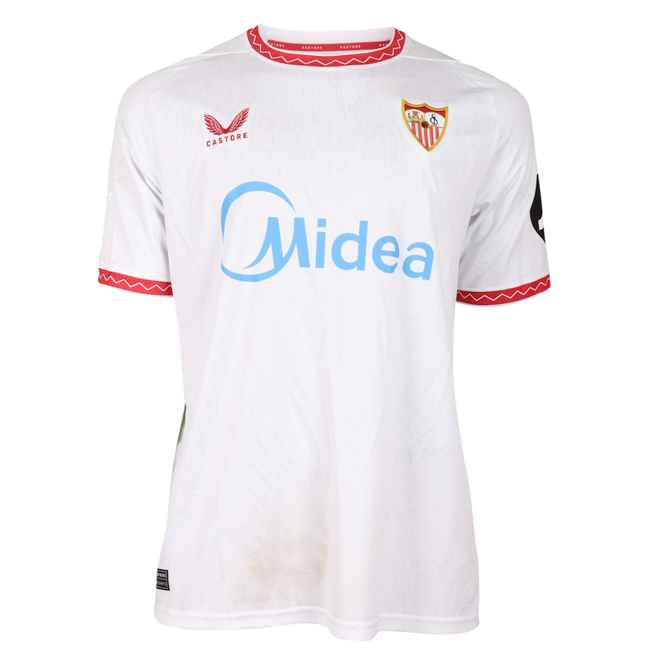 Loïc Badé Sevilla FC forması