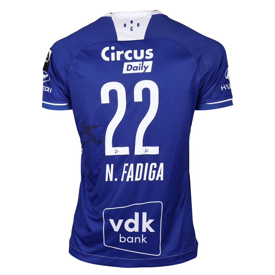 Noah Fadiga KAA Gent camisa.