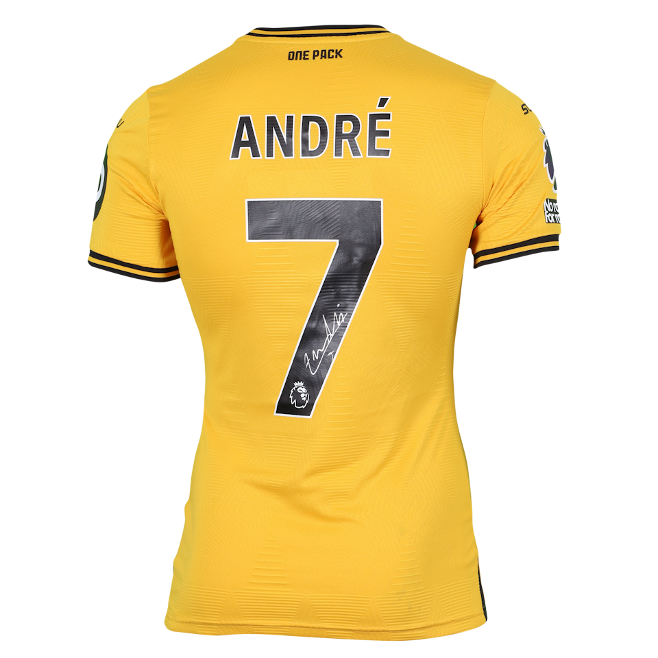 André Trindade da Costa Neto Wolverhampton Wanderers jersey