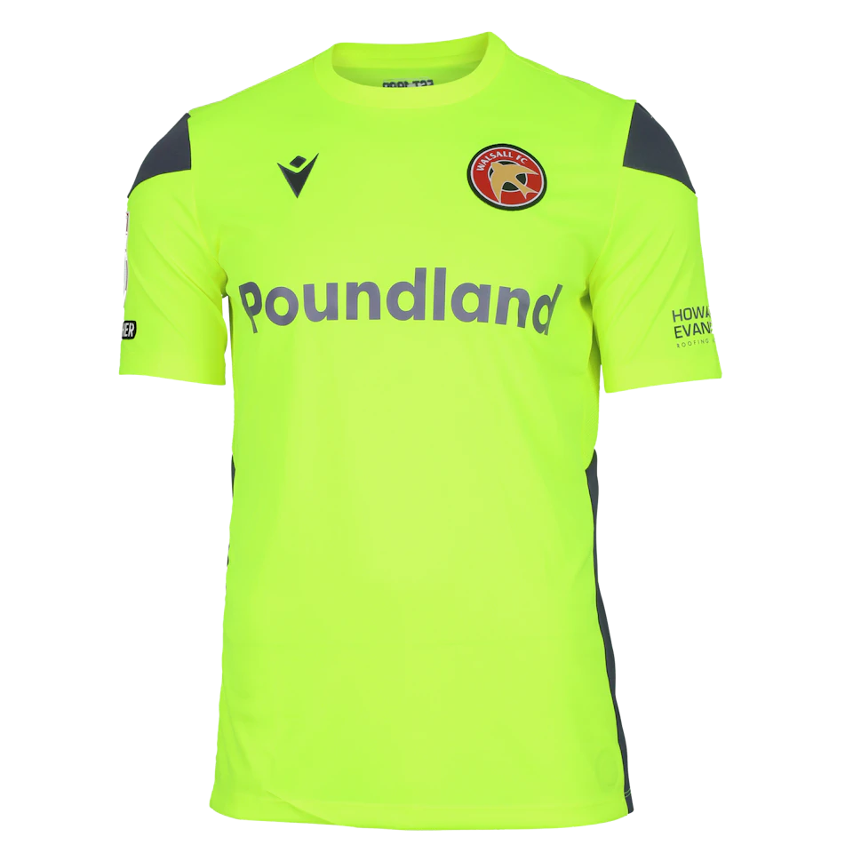 来自Walsall的Sam Hornby球衣