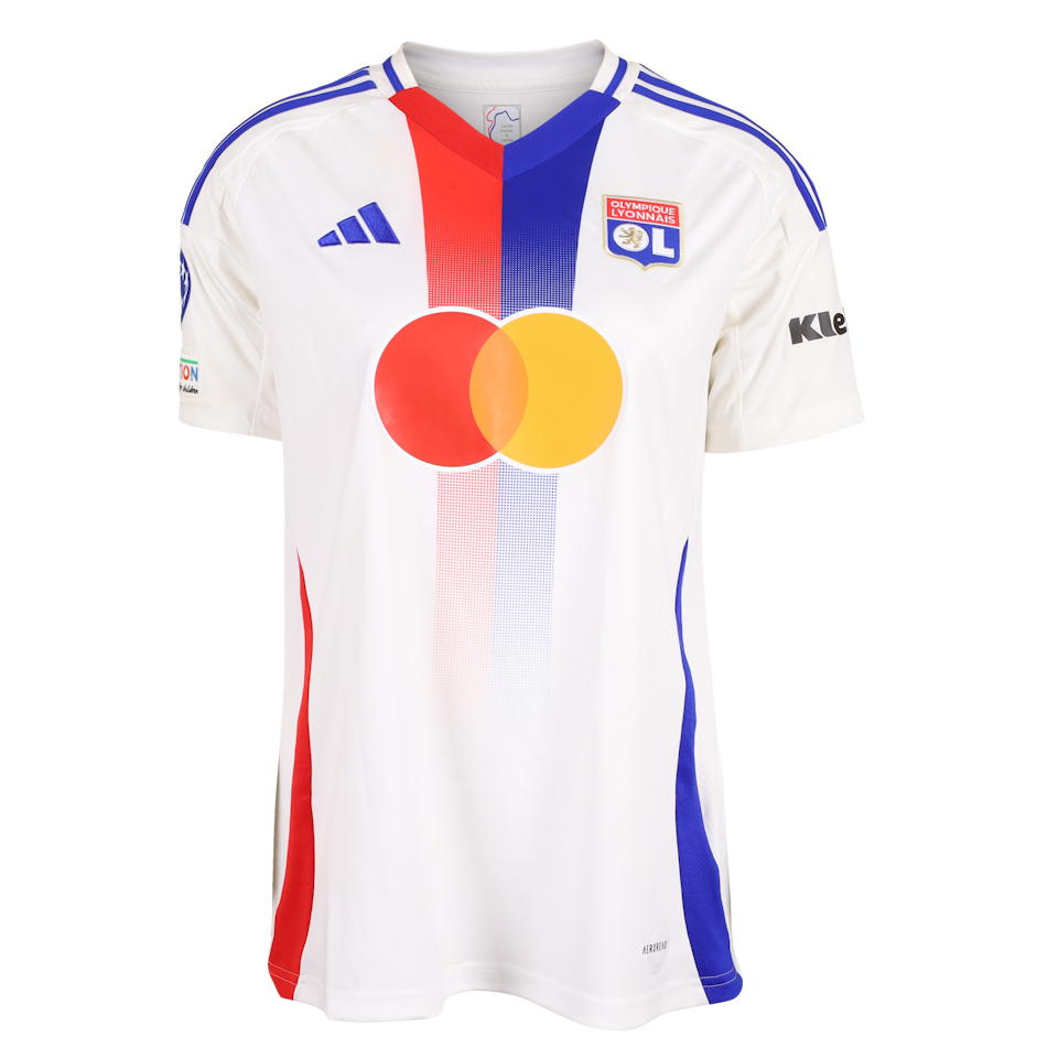 Eugénie Le Sommer OL Lyonnes shirt