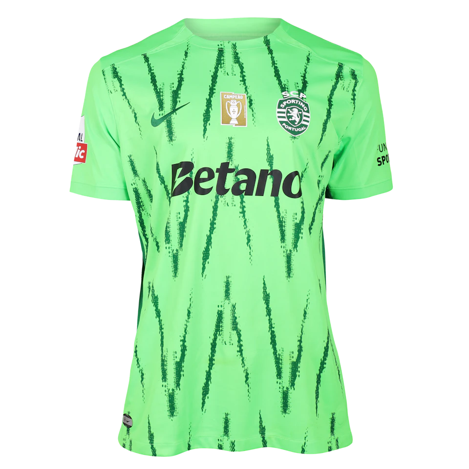 Viktor Gyökeres Sporting CP shirt