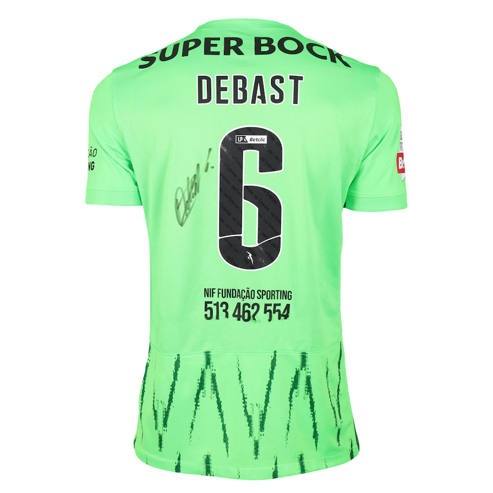 Zeno Debast Sporting CP shirt