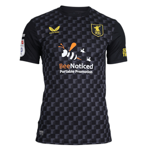 Stephen Quinn Mansfield Town shirt