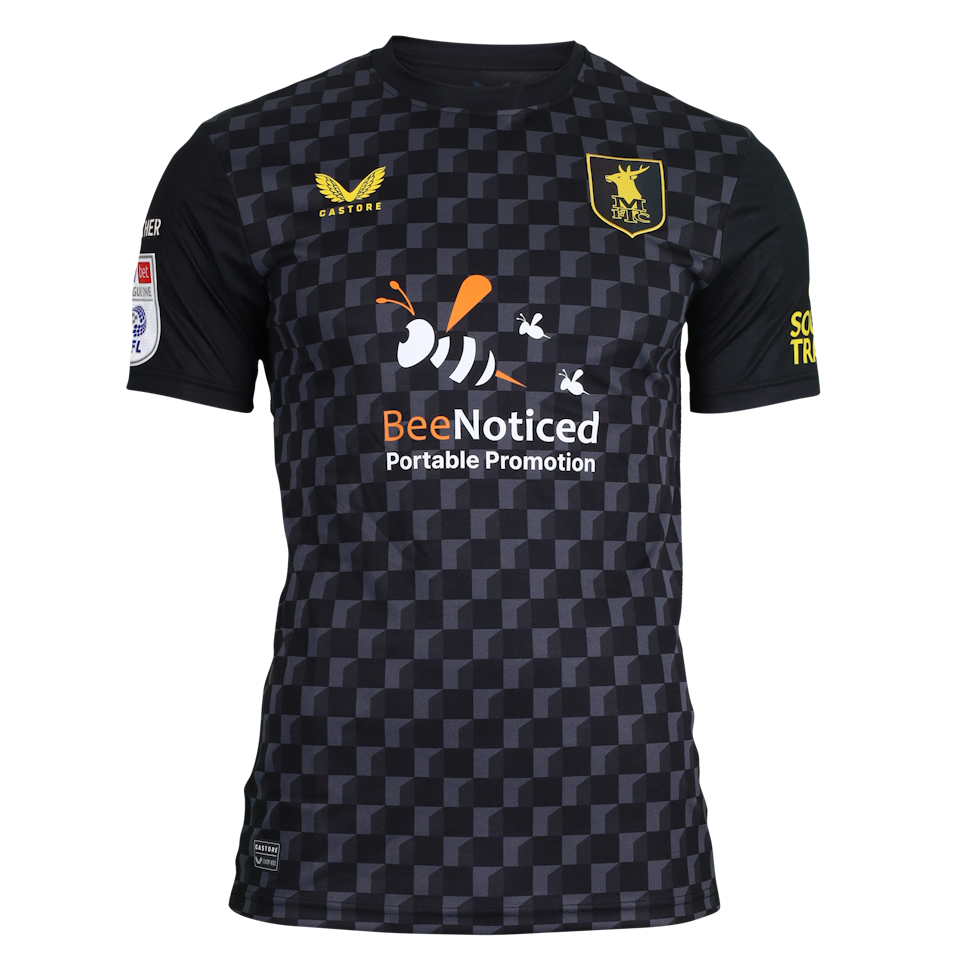 Stephen Quinn Mansfield Town shirt