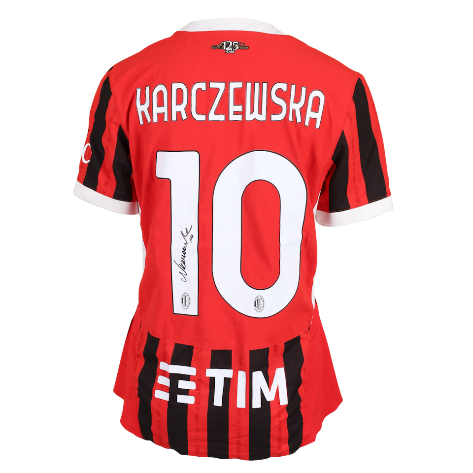 Nikola Karczewska AC Milan shirt