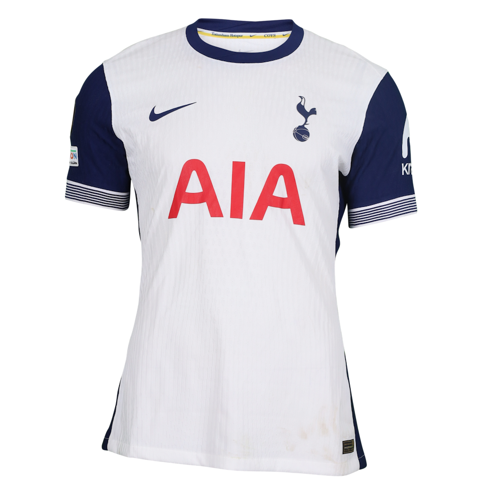 Cristian Romero Tottenham Hotspur shirt