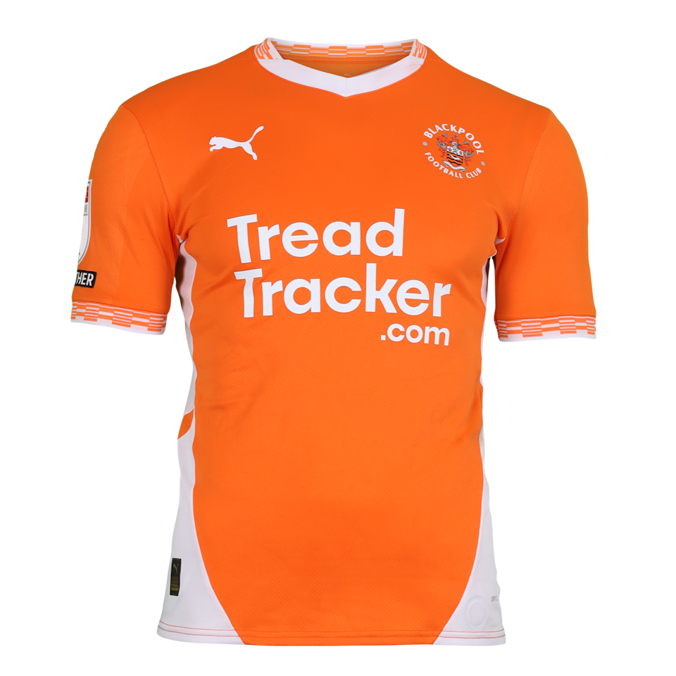 Robert Apter Blackpool shirt