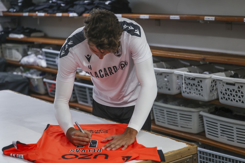 Filipe Relvas Vitória SC shirt