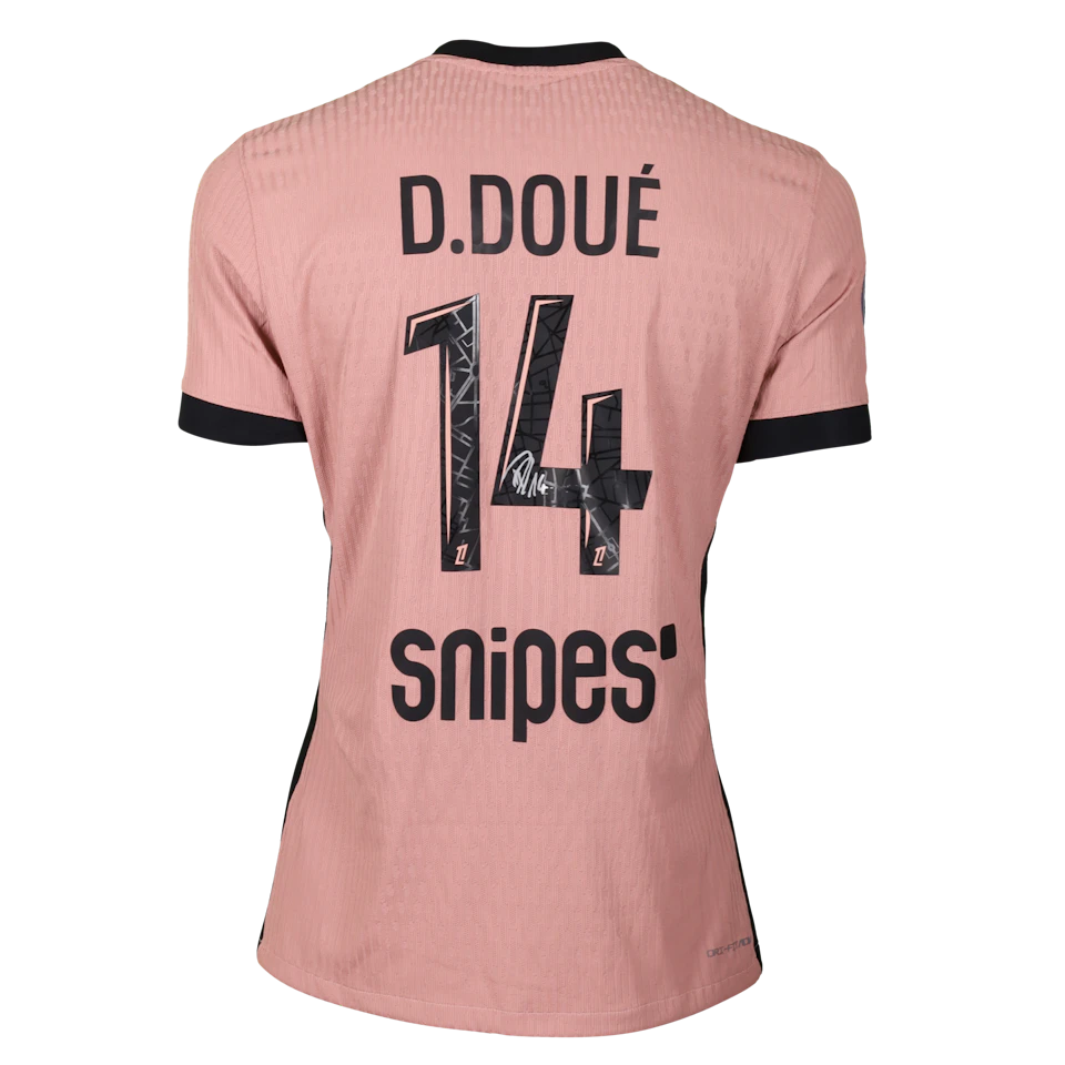 Désiré Doué Paris Saint-Germain shirt