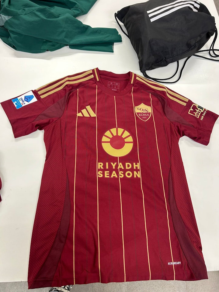 Tommaso Baldanzi AS Roma shirt