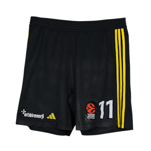 Nigel Hayes-Davis Matchday 2