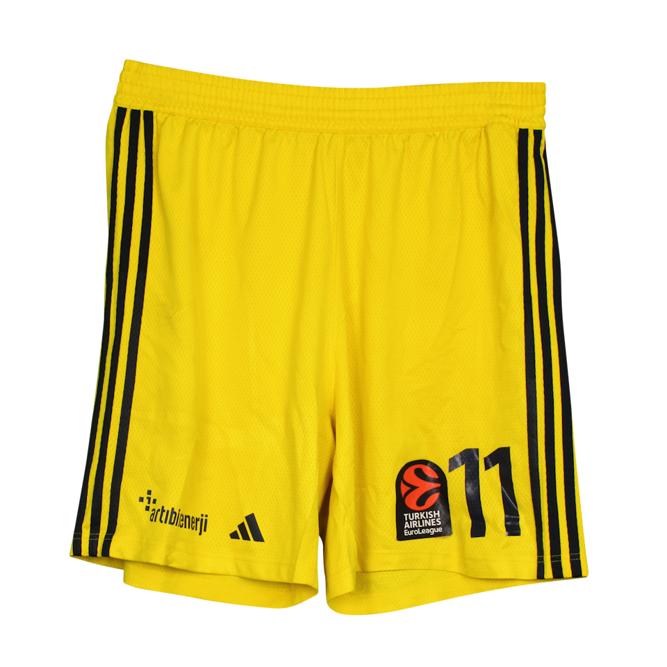 Nigel Hayes-Davis Matchday 3