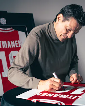 Litmanen Signed Shirt - Ajax 94/95
