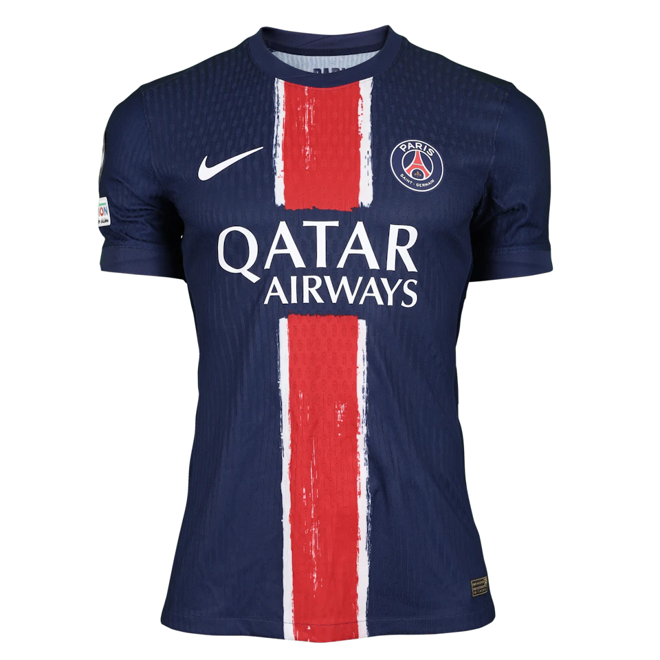 来自Paris Saint-Germain的Kang-In Lee 이강인球衣