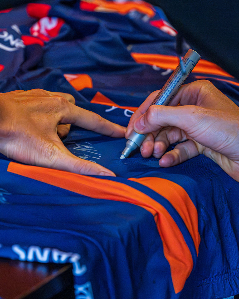 Squad Signed Jersey
