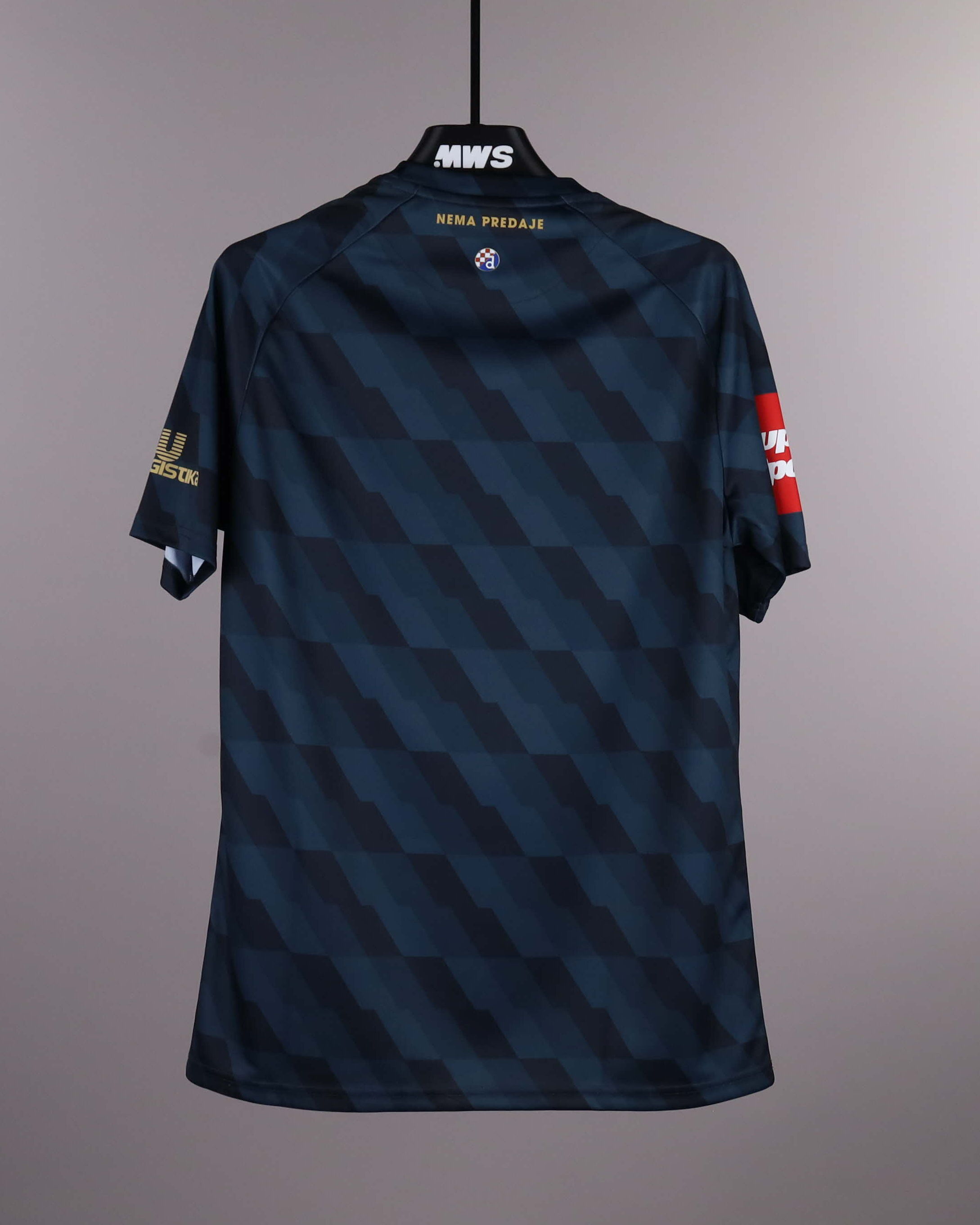 Squad Signed Shirt | Dinamo Zagreb