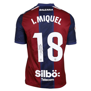 Ignasi Miquel i Pons Levante UD shirt