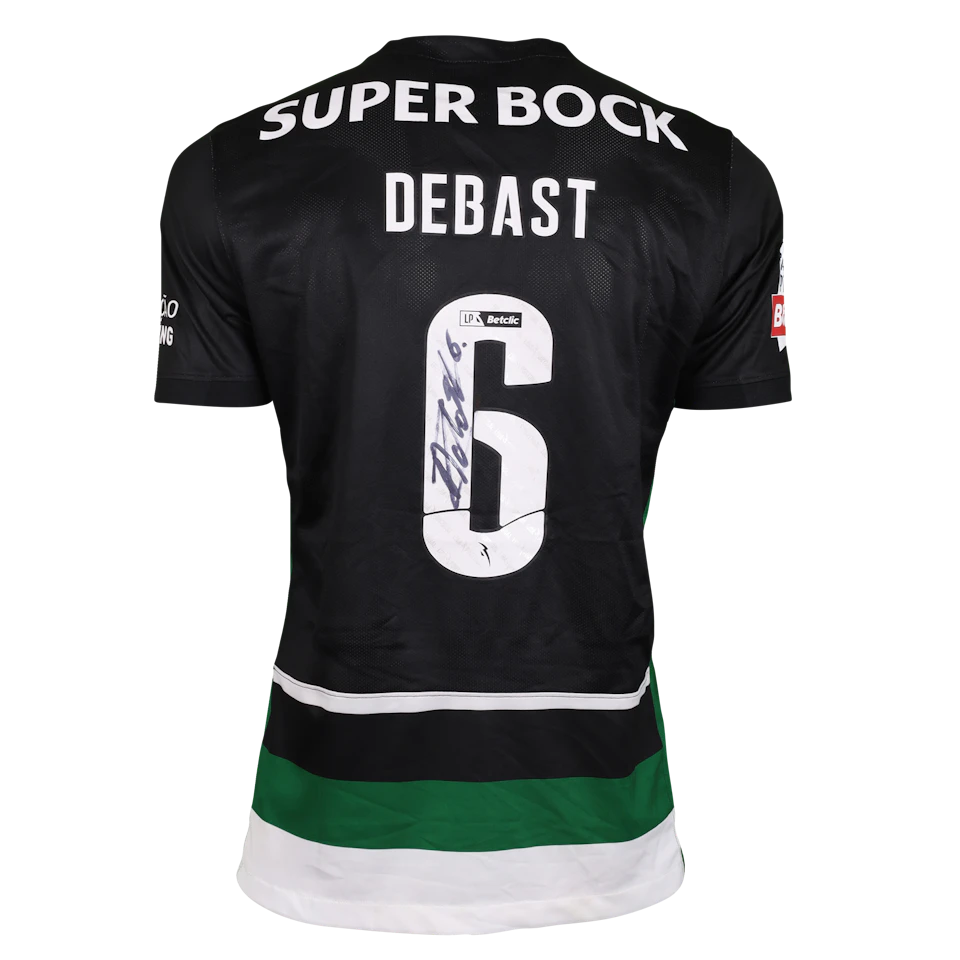 Zeno Debast Sporting CP shirt