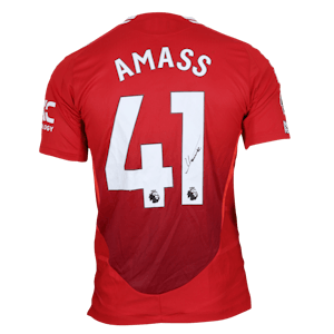 Harry Amass Manchester United shirt