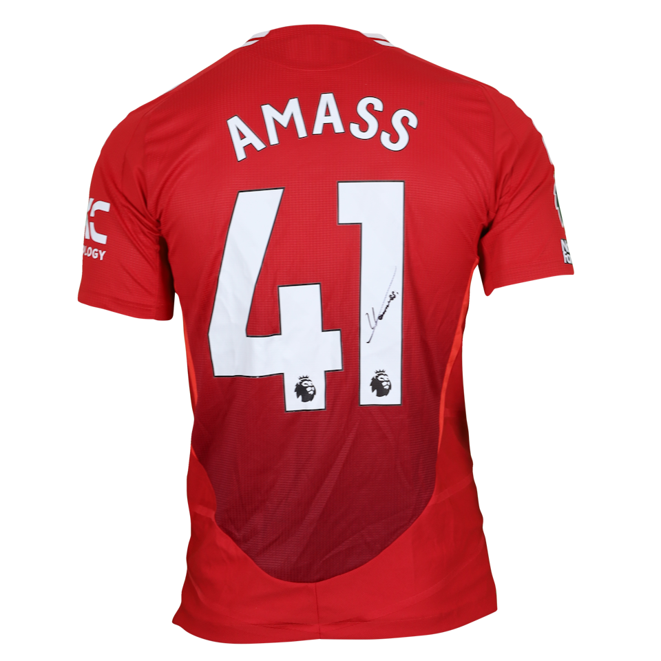 Harry Amass Manchester United shirt