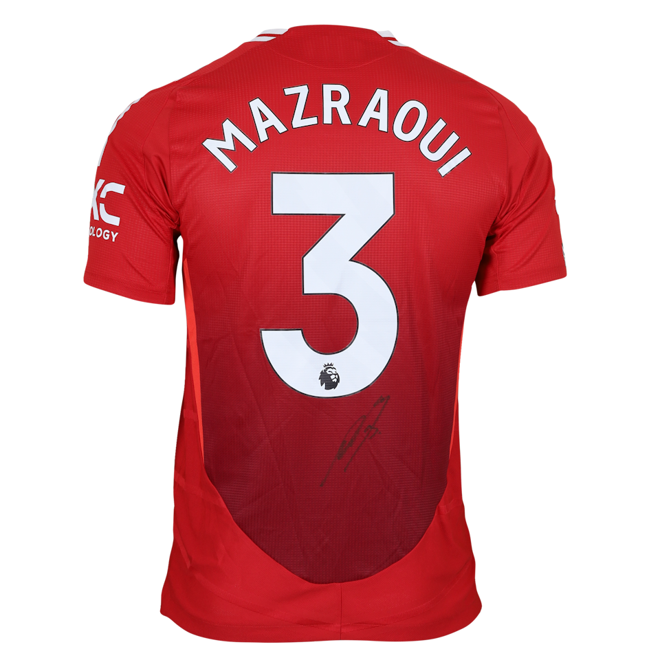 Noussair Mazraoui Manchester United camisa.