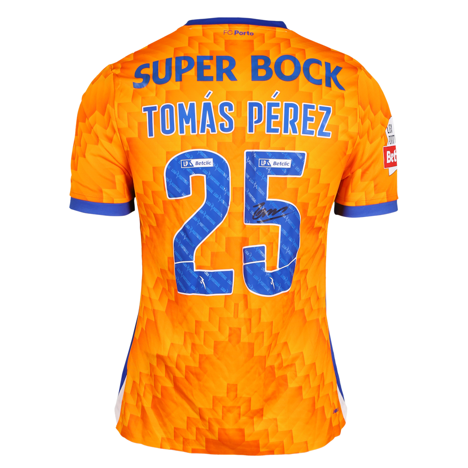 Tomás Pérez FC Porto shirt