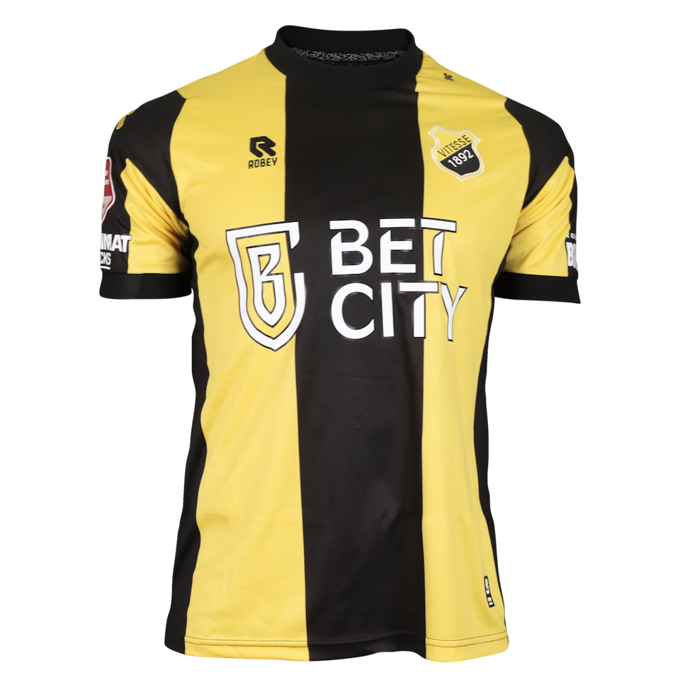 Anass Zarrouk Vitesse shirt