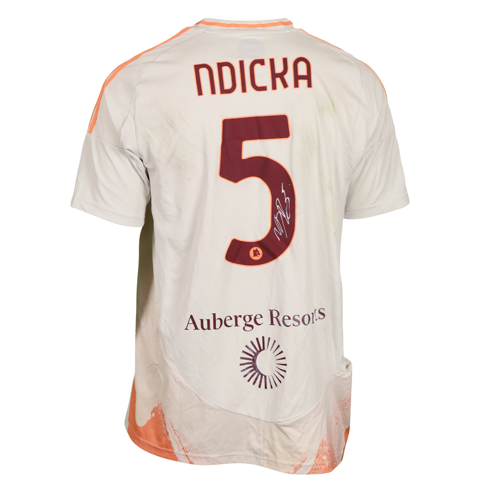 Obite Evan N'Dicka AS Roma jersey