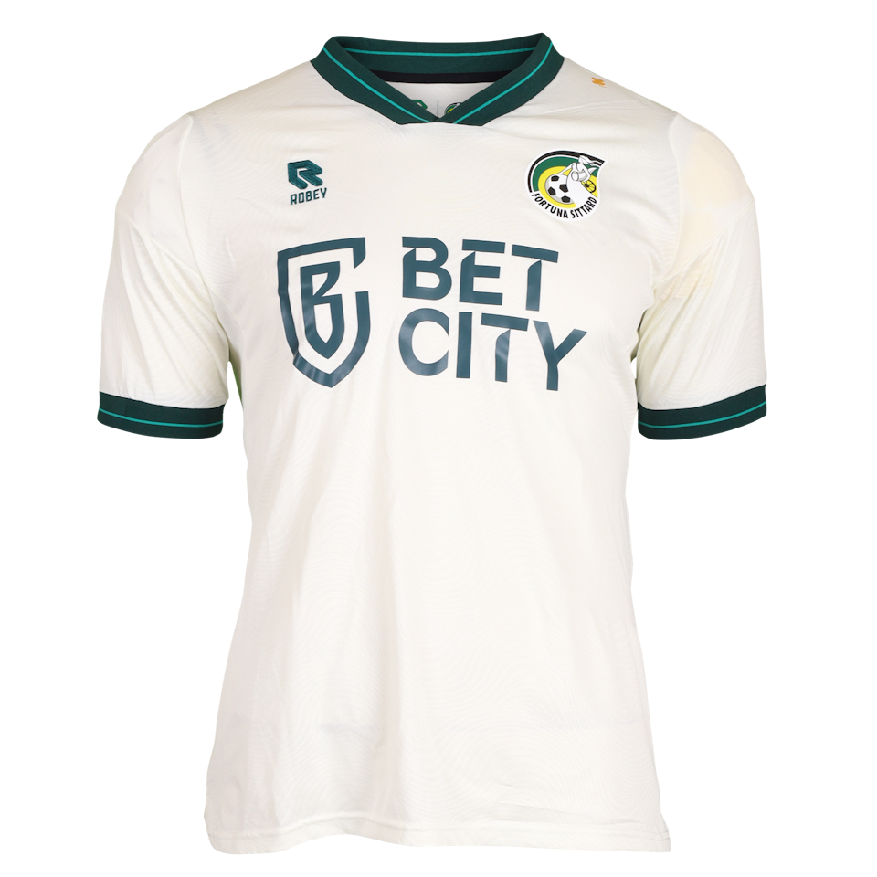 Owen Johnson Fortuna Sittard shirt