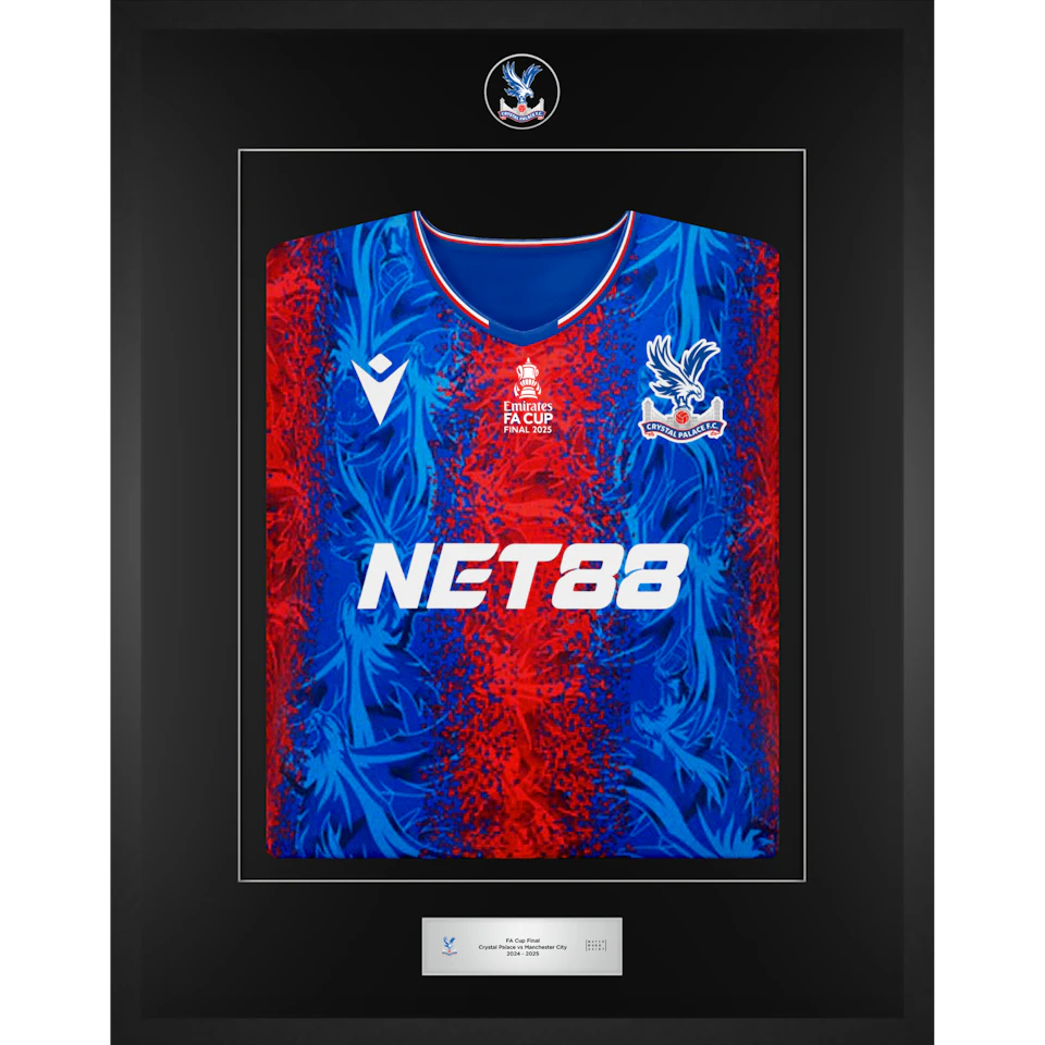 Limited Edition Framed Squad Signed Shirt - 4