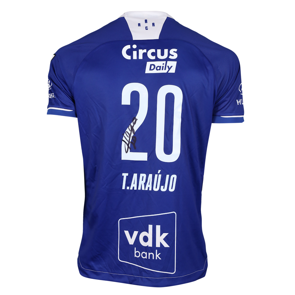 Tiago Araújo KAA Gent shirt